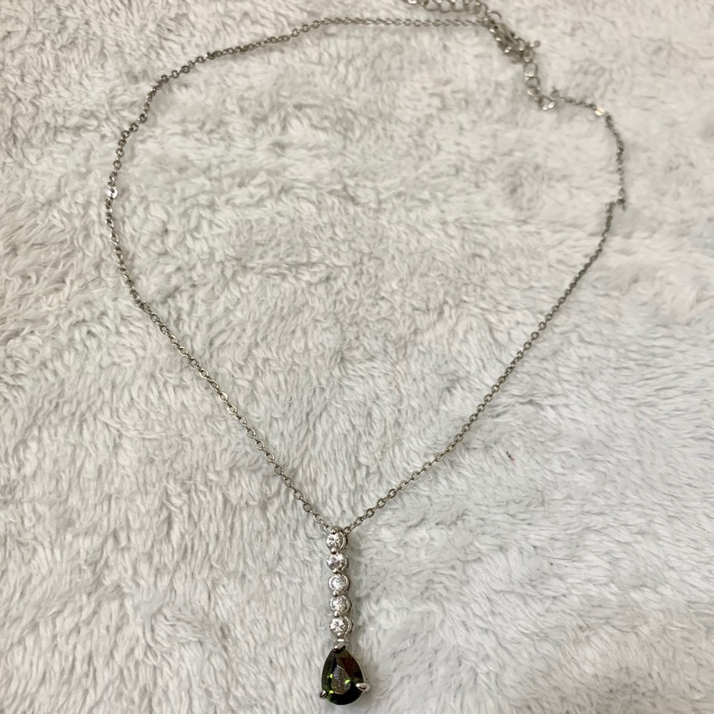 Teardrop necklace